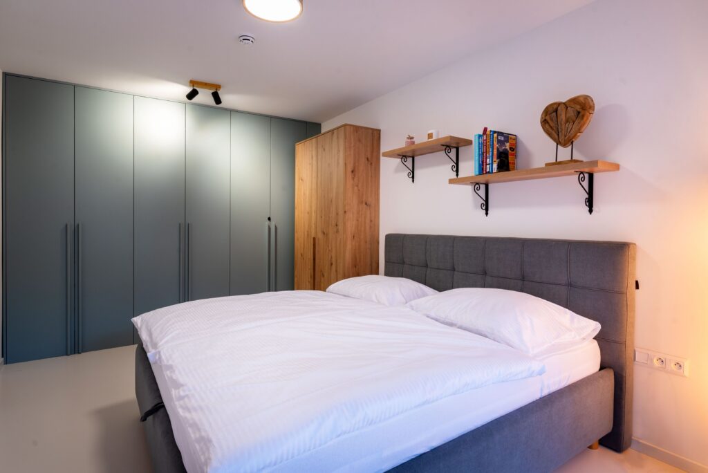 56tfaBiQU_fss